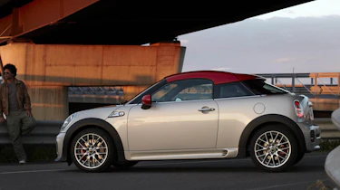 Mini Coupe Cooper action video