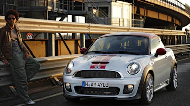 Mini Coupe Cooper action video