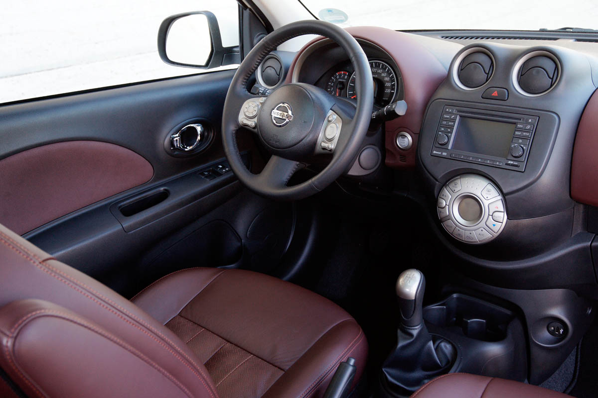 Nissan Micra DIG-S interior