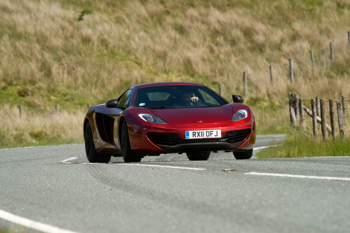 Ferrari 458 Italia beats McLaren MP4-12C