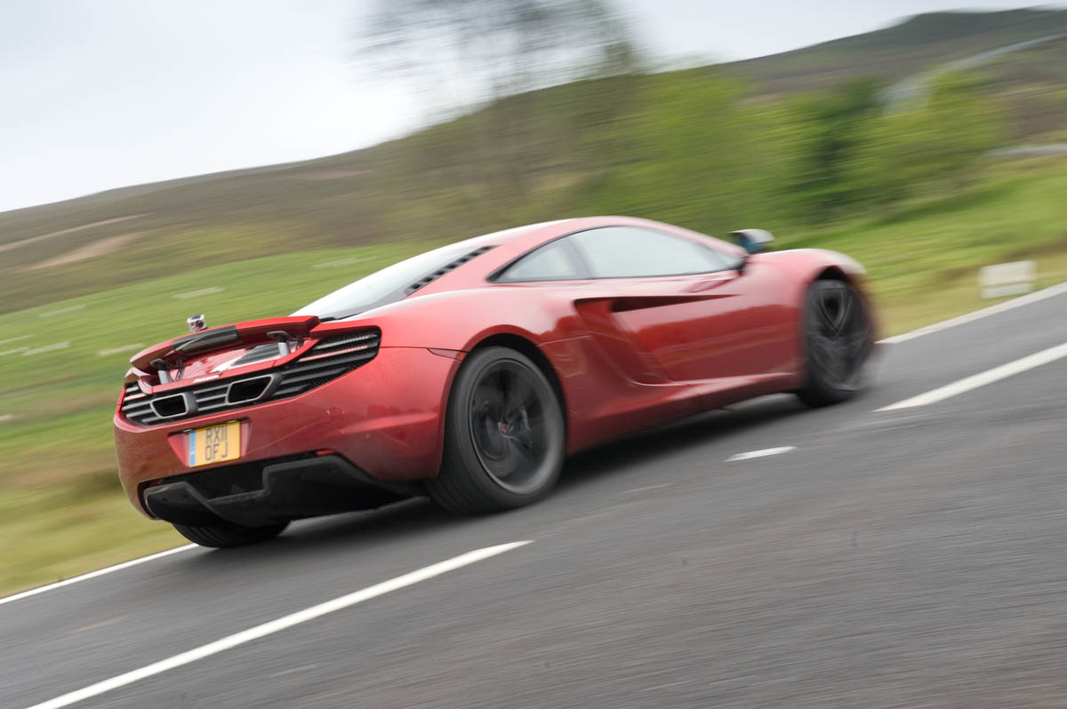 Ferrari 458 Italia beats McLaren MP4-12C