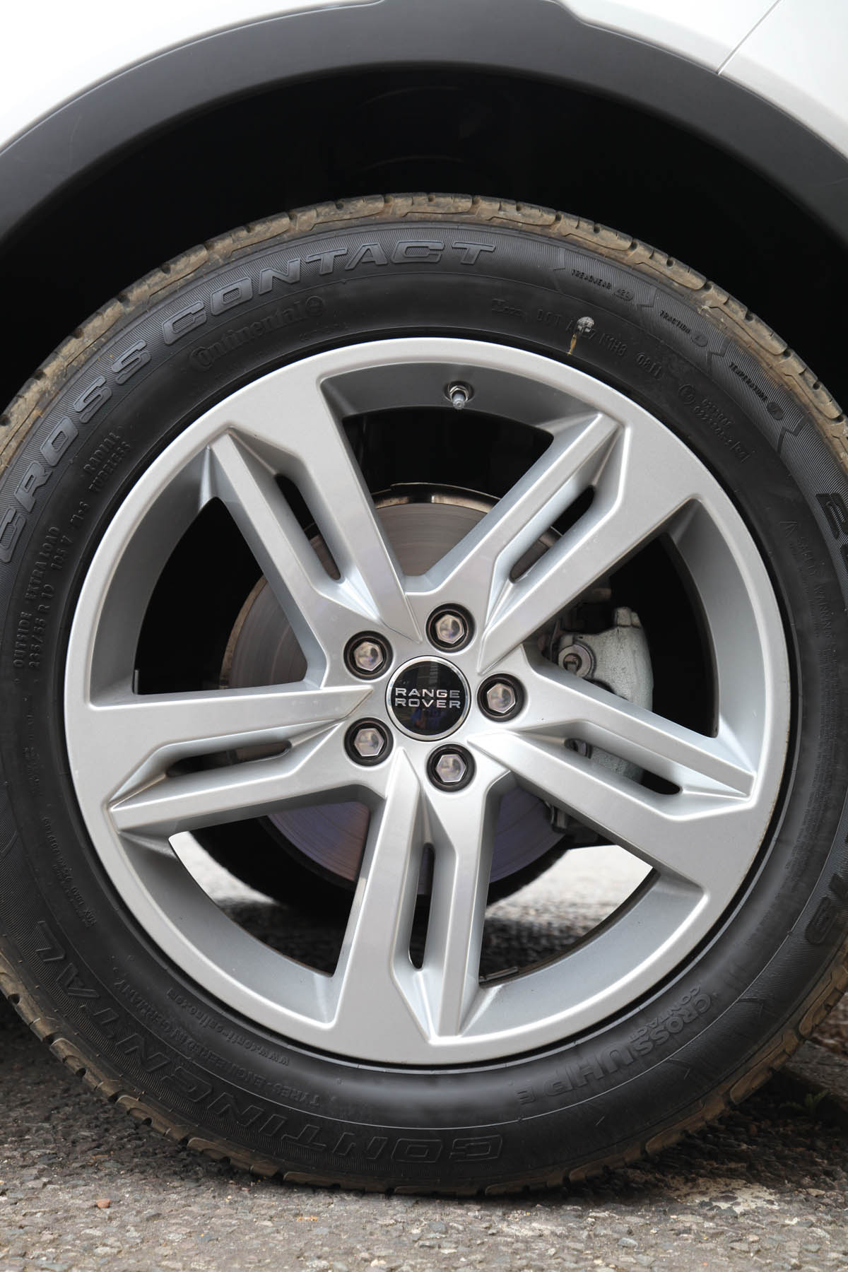 Range Rover Evoque wheel