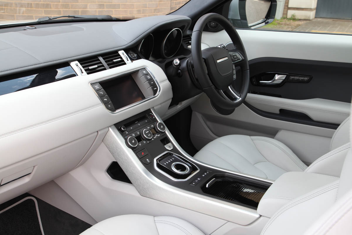 Range Rover Evoque interior