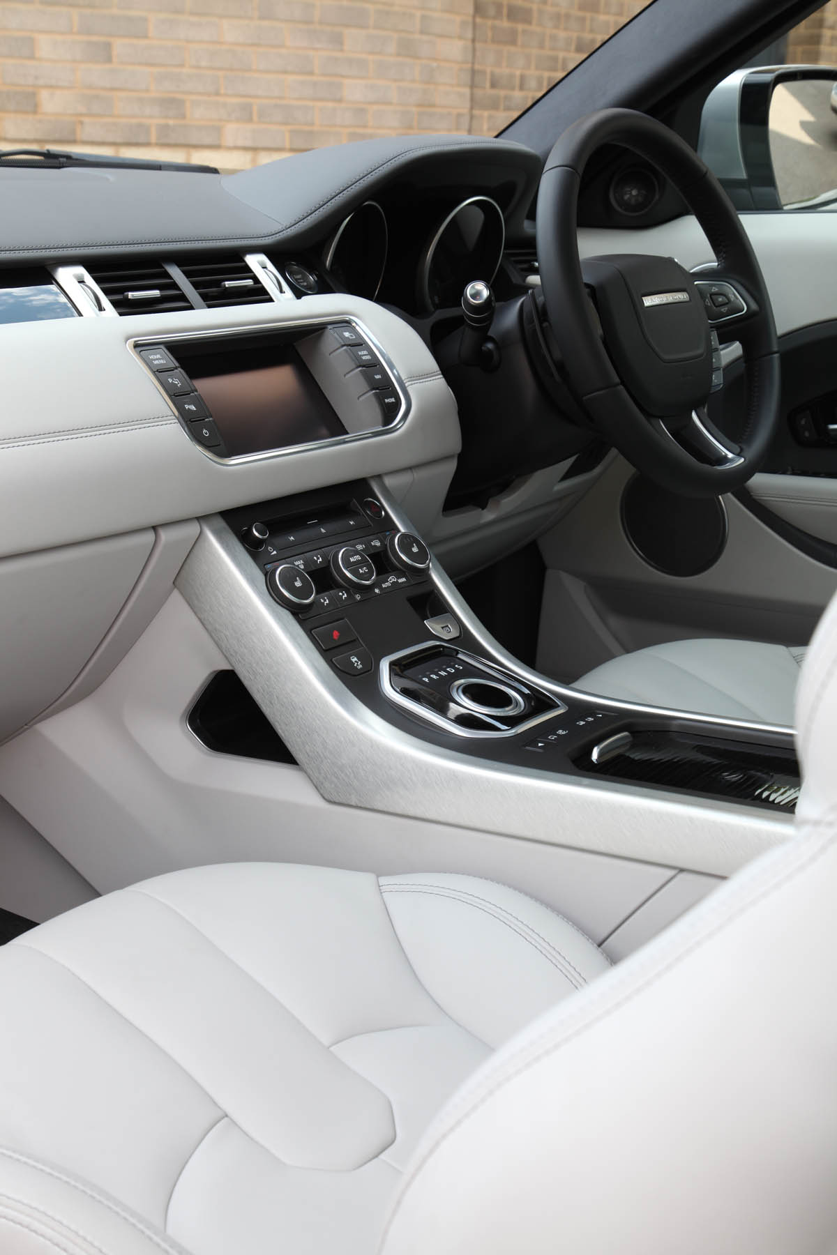 Range Rover Evoque interior