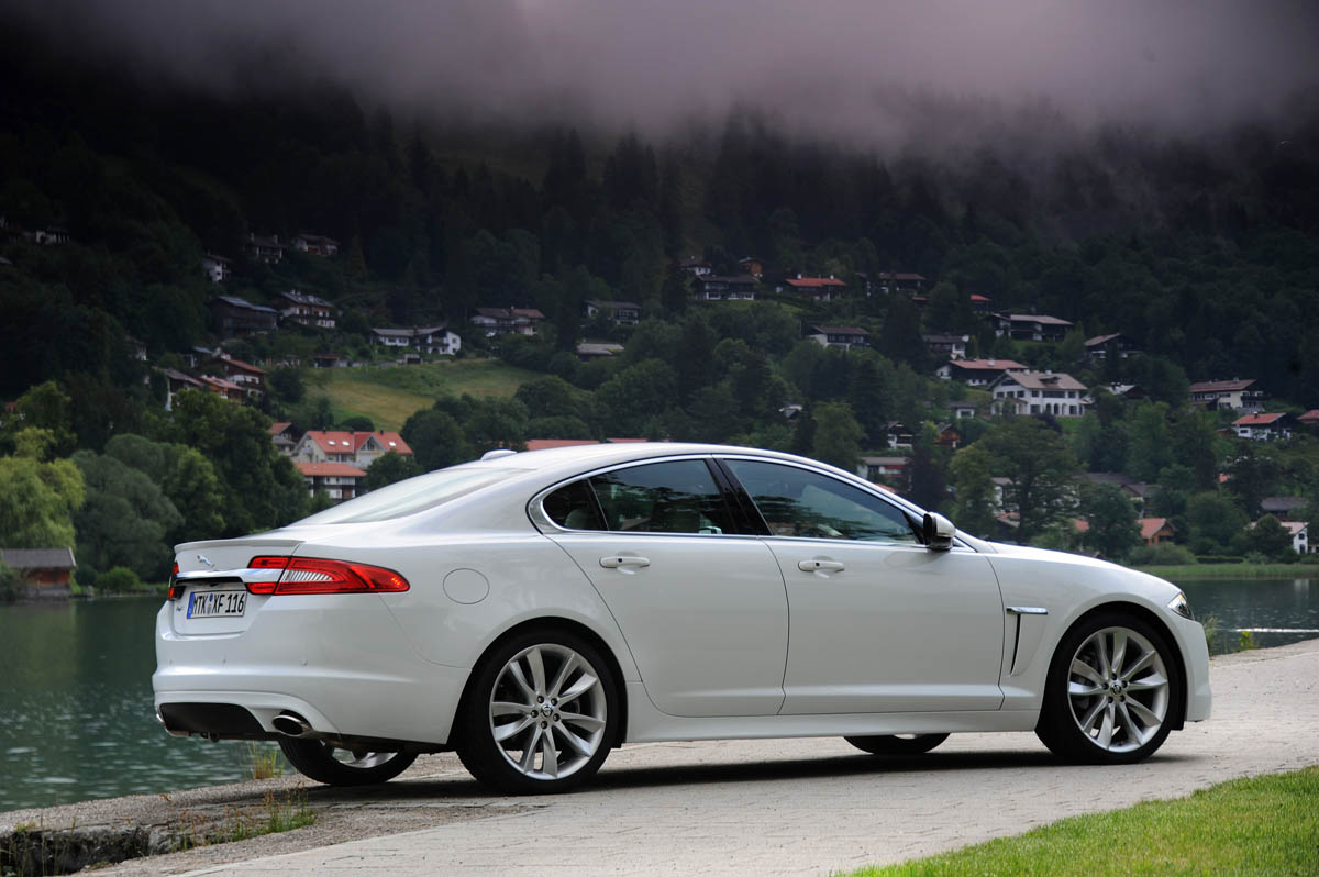 2012 Jaguar XF 2.2D