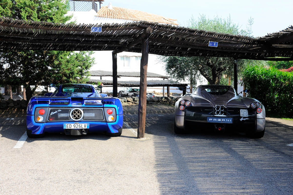 Video: Pagani Huayra on the road