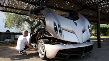 Video: Pagani Huayra on the road