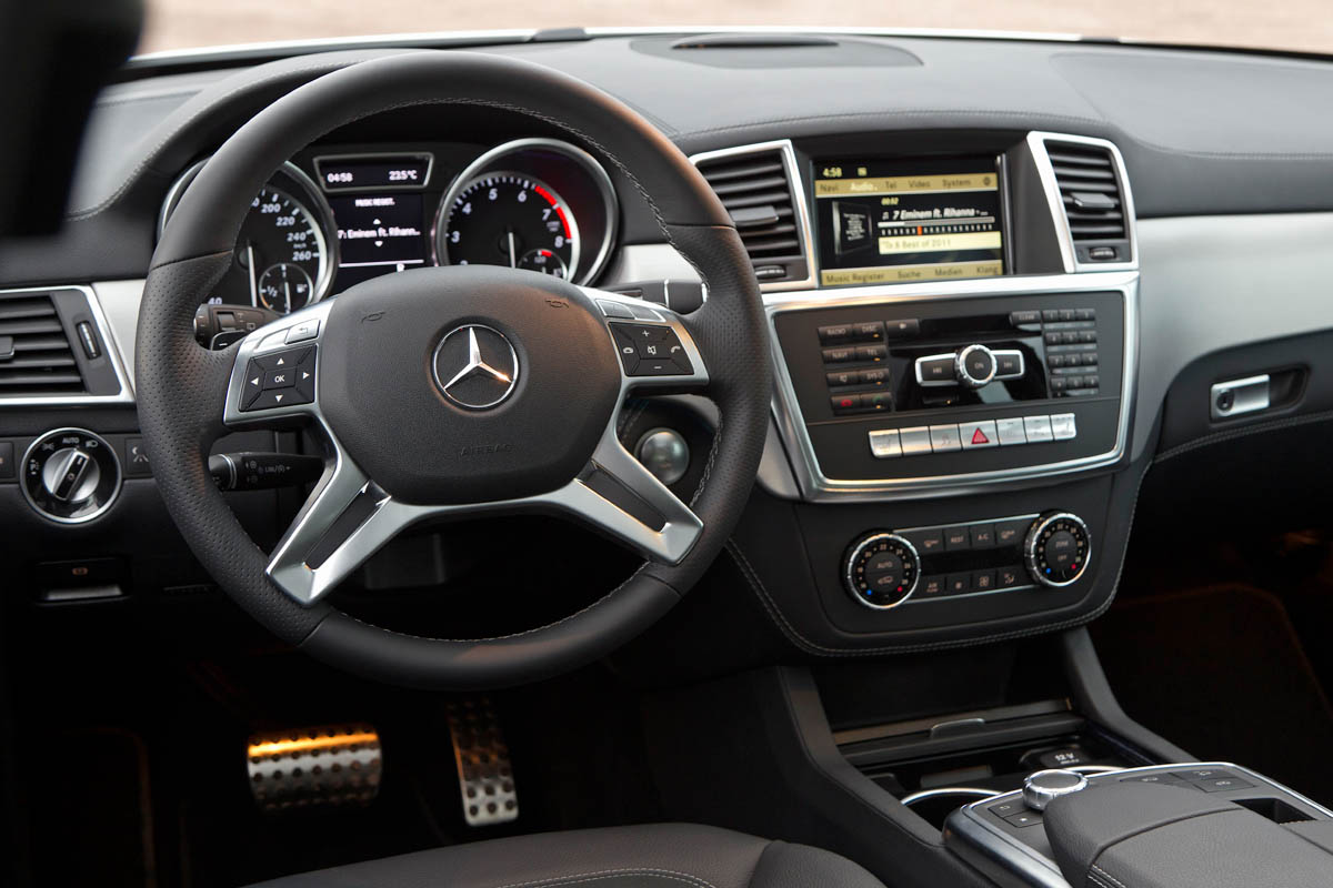 Mercedes ML350 CDI dash