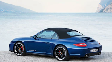 Porsche 911 Carrera GTS Cabriolet roof up