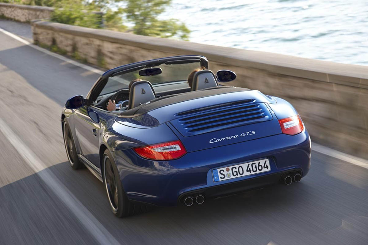Porsche 911 Carrera GTS Cabriolet rear