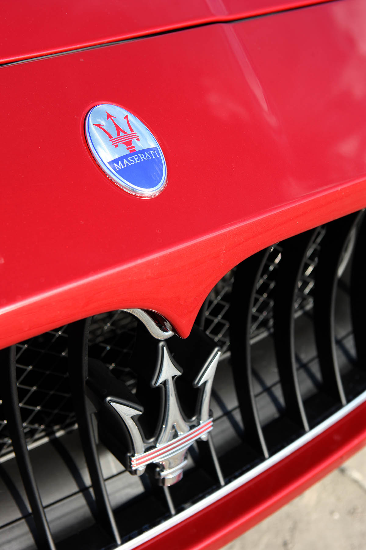 Maserati GranCabrio Sport video review