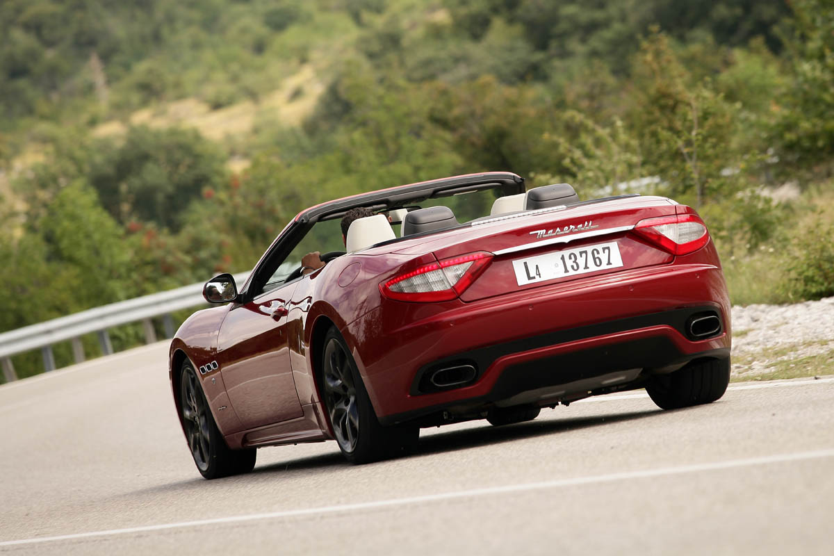 Maserati GranCabrio Sport video review
