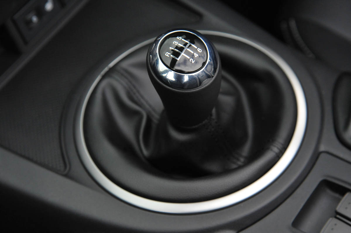 Mazda MX-5 Sport Black gearstick