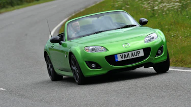Mazda MX-5 Sport Black cornering