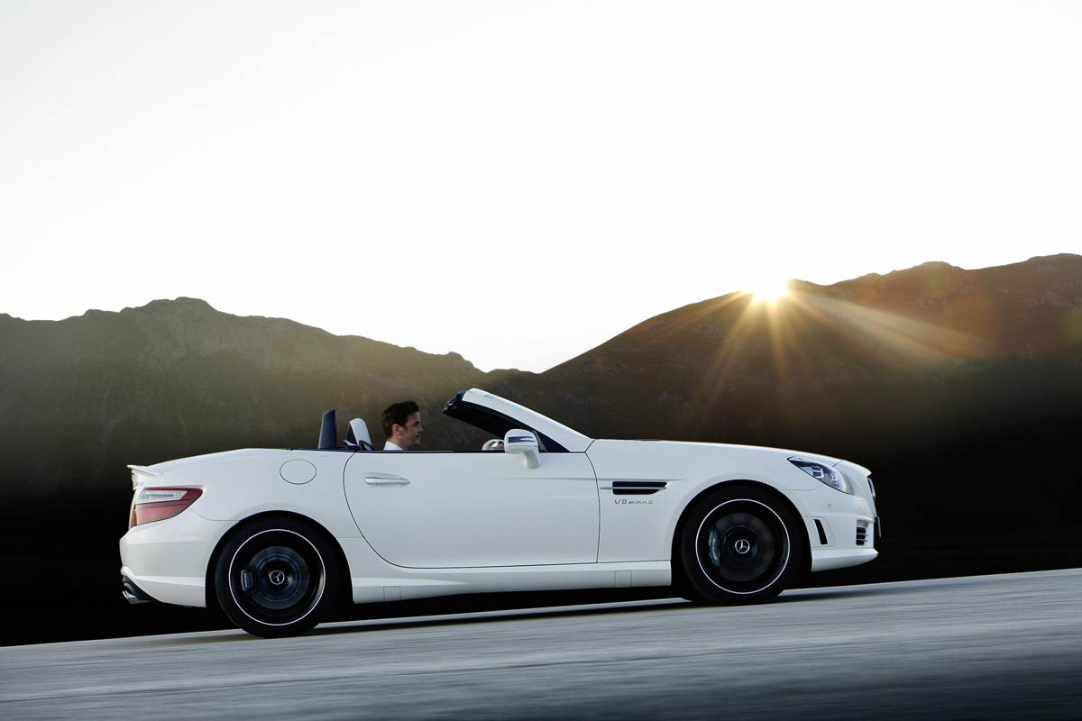 New Mercedes SLK55 AMG news and pictures