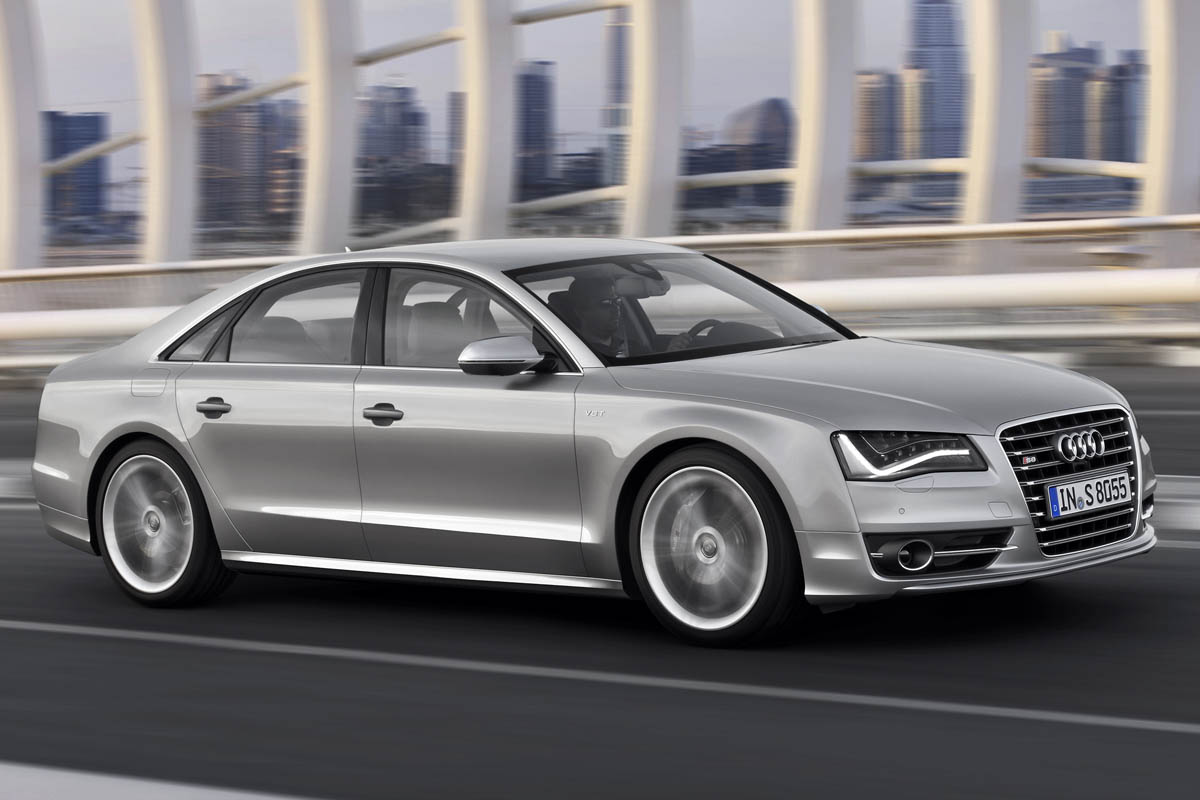 Audi S8 quattro
