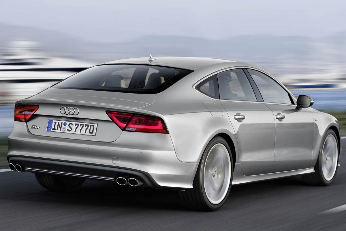 Audi S7 quattro
