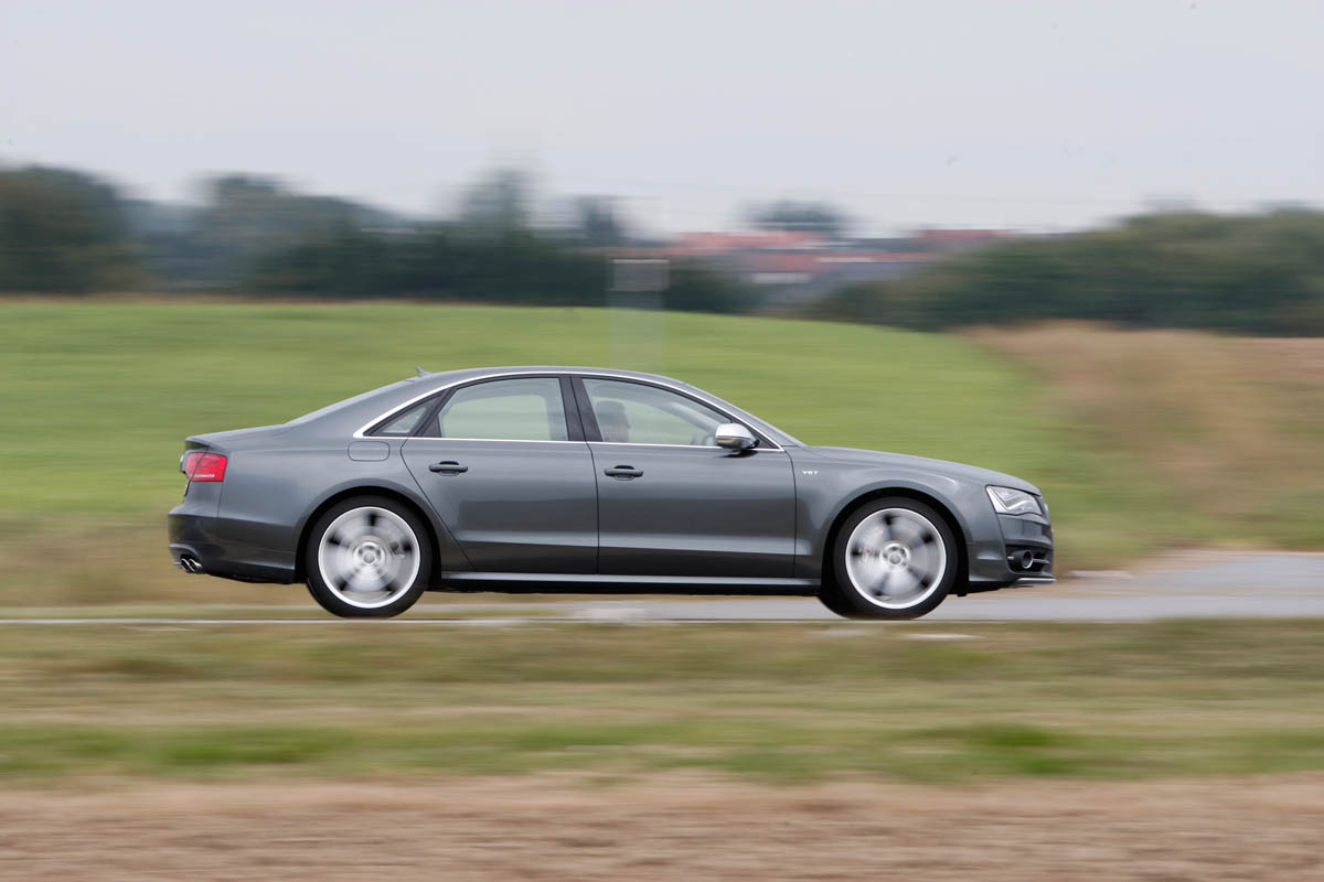 Audi S8