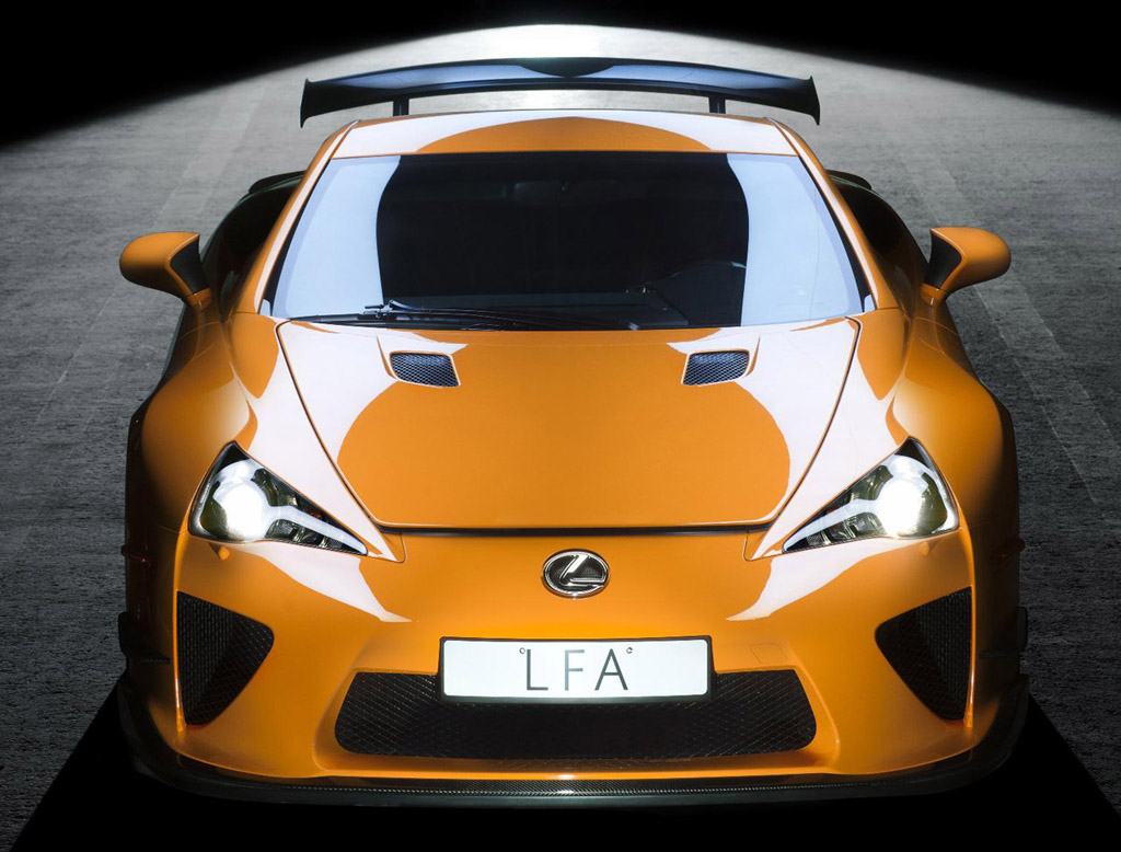 Lexus LFA laps the Nurburgring in 7:14