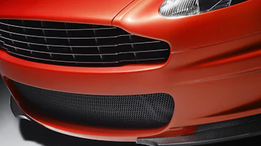 Aston Martin DBS Carbon Edition