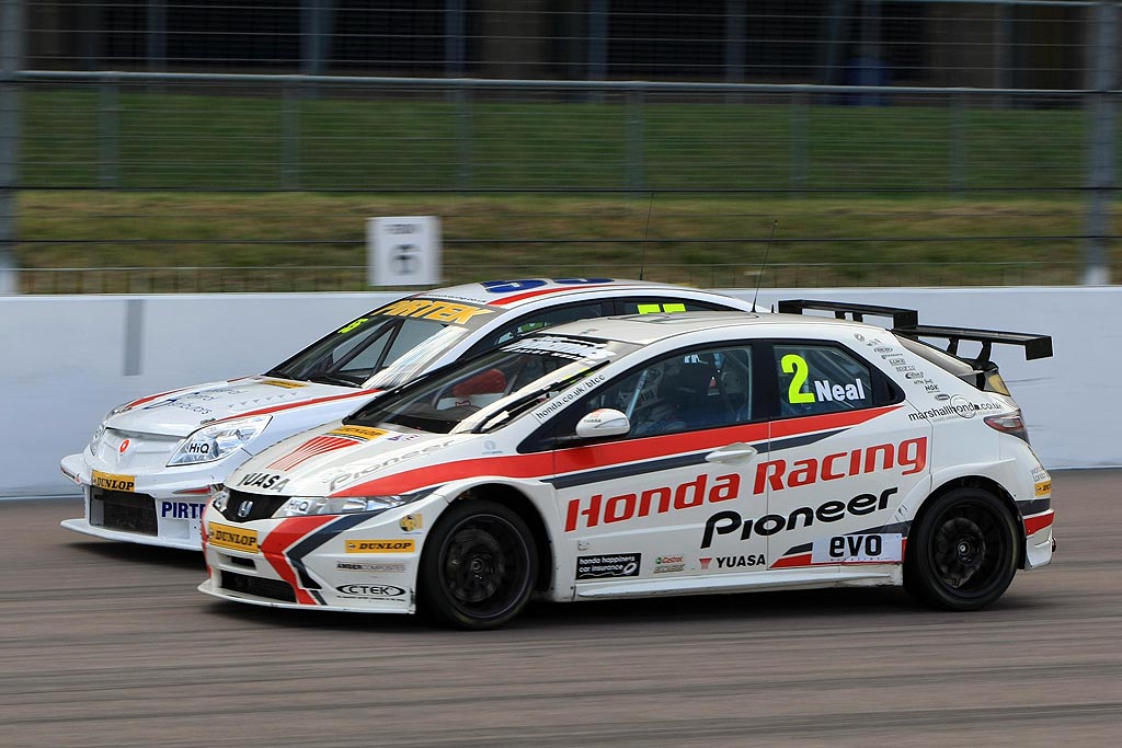 British Touring Car Championship Round 8: Rockingham