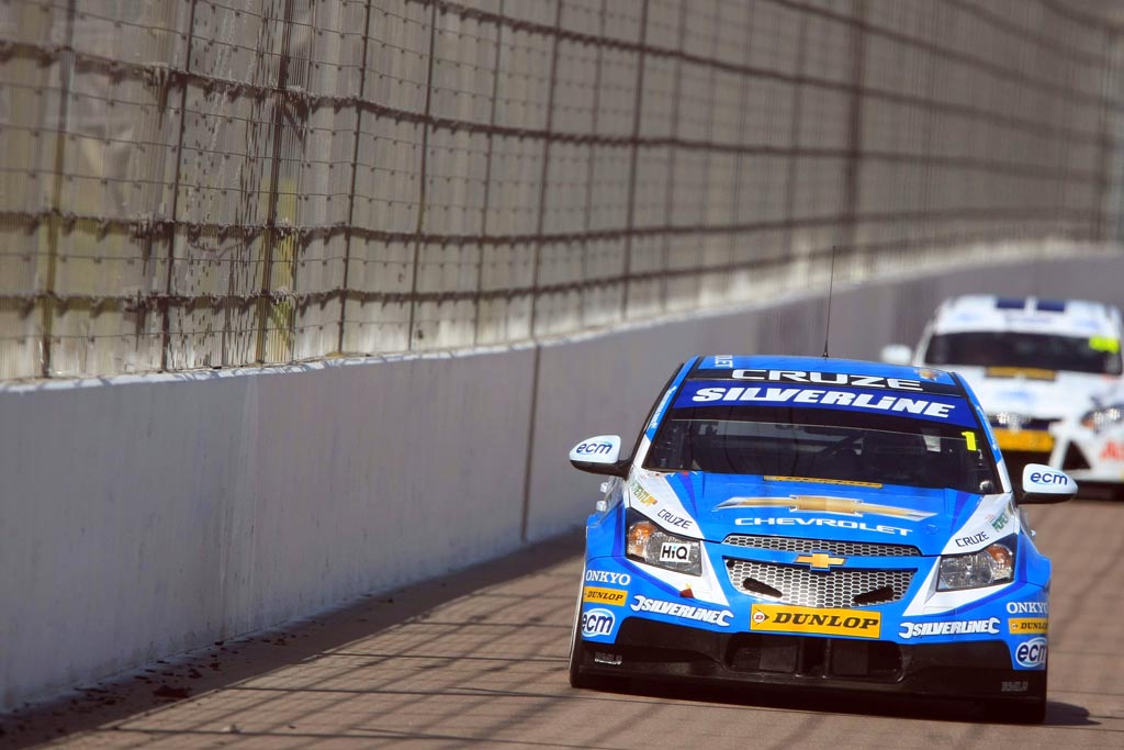 British Touring Car Championship Round 8: Rockingham