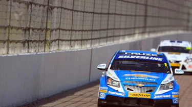 British Touring Car Championship Round 8: Rockingham