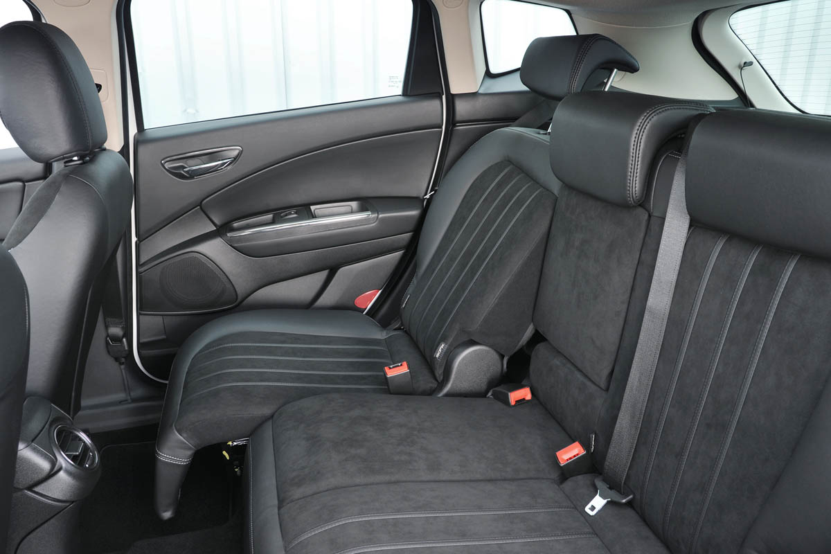 Chrysler Delta 1.4 MultiAir seats