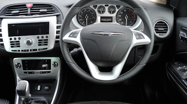 Chrysler Delta 1.4 MultiAir interior