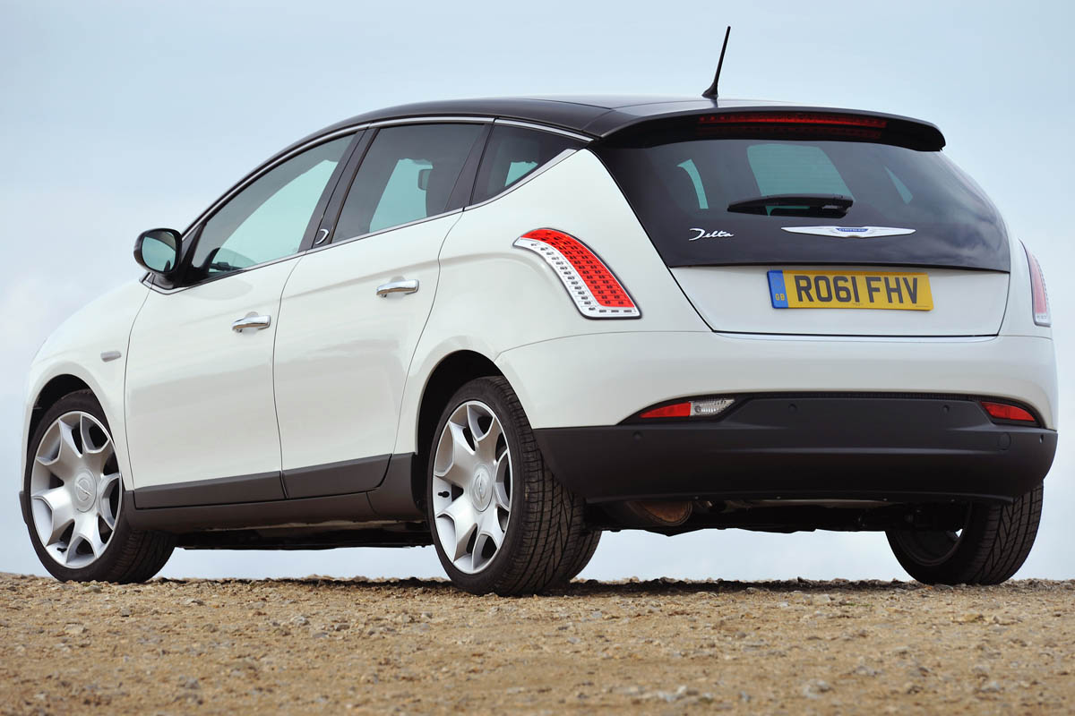 Chrysler Delta 1.4 MultiAir rear