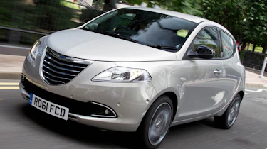 Chrysler Ypsilon 0.9 TwinAir front view