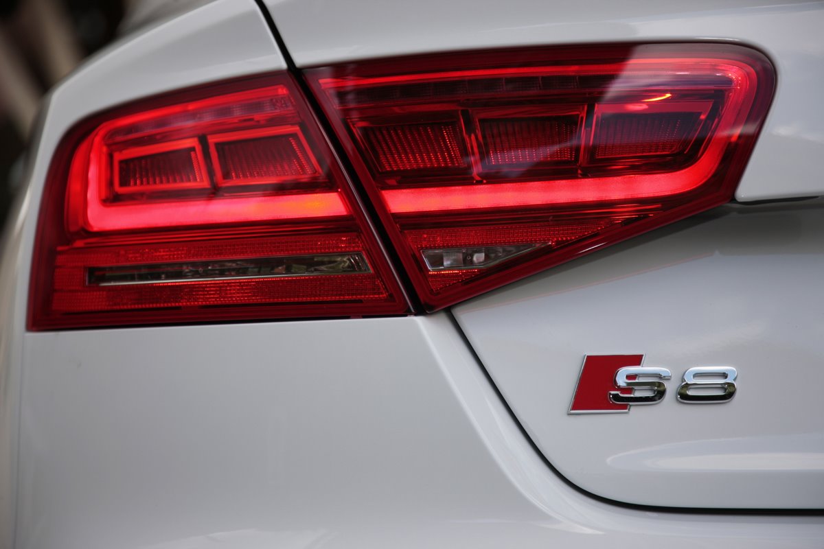 Audi S8