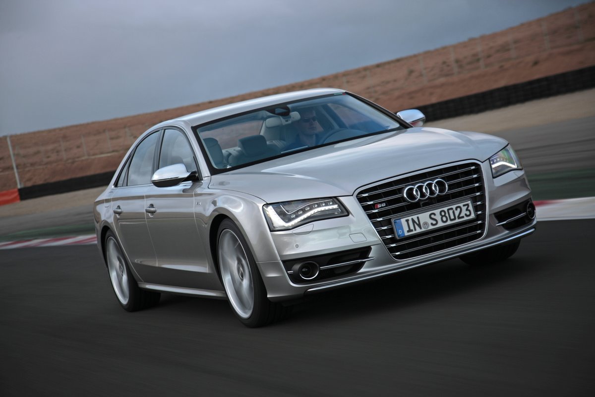 Audi S8