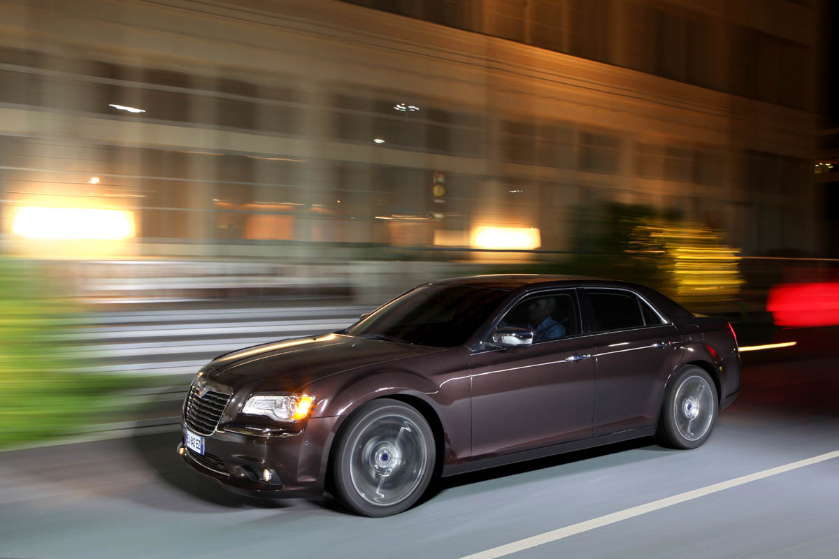 Chrysler 300C Lancia Thema