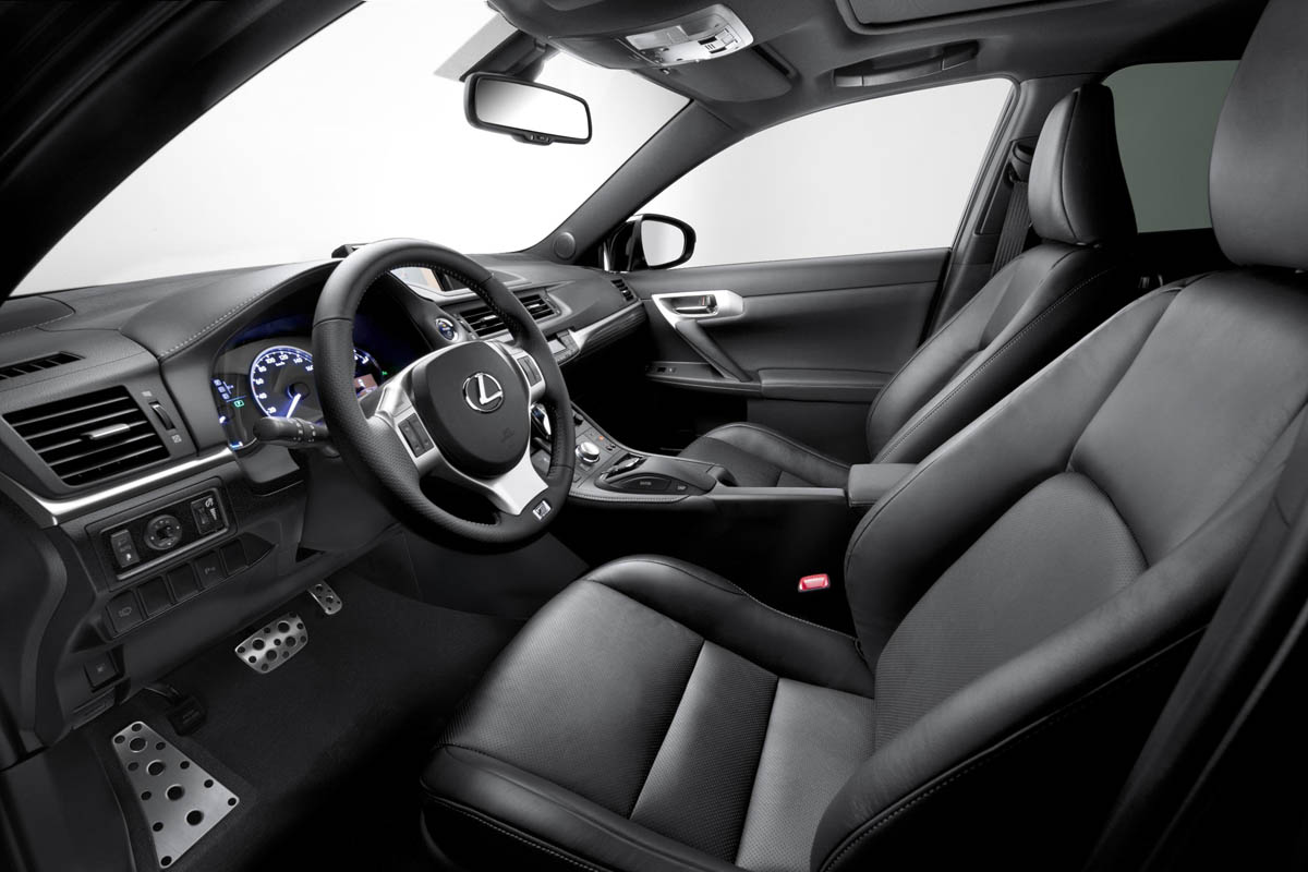 Lexus CT200h F Sport interior