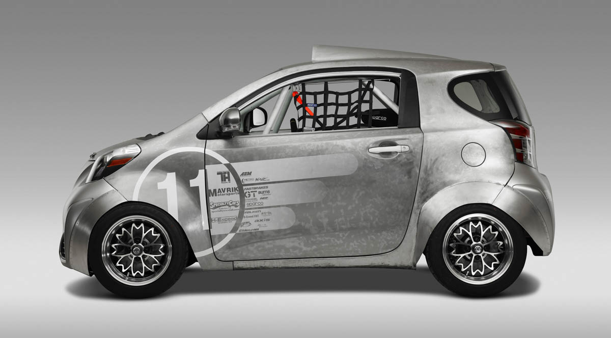 Tatsu Toyota iQ-MR