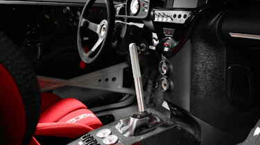 Toyota iQ-RS evasive