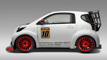 Toyota iQ-RS evasive