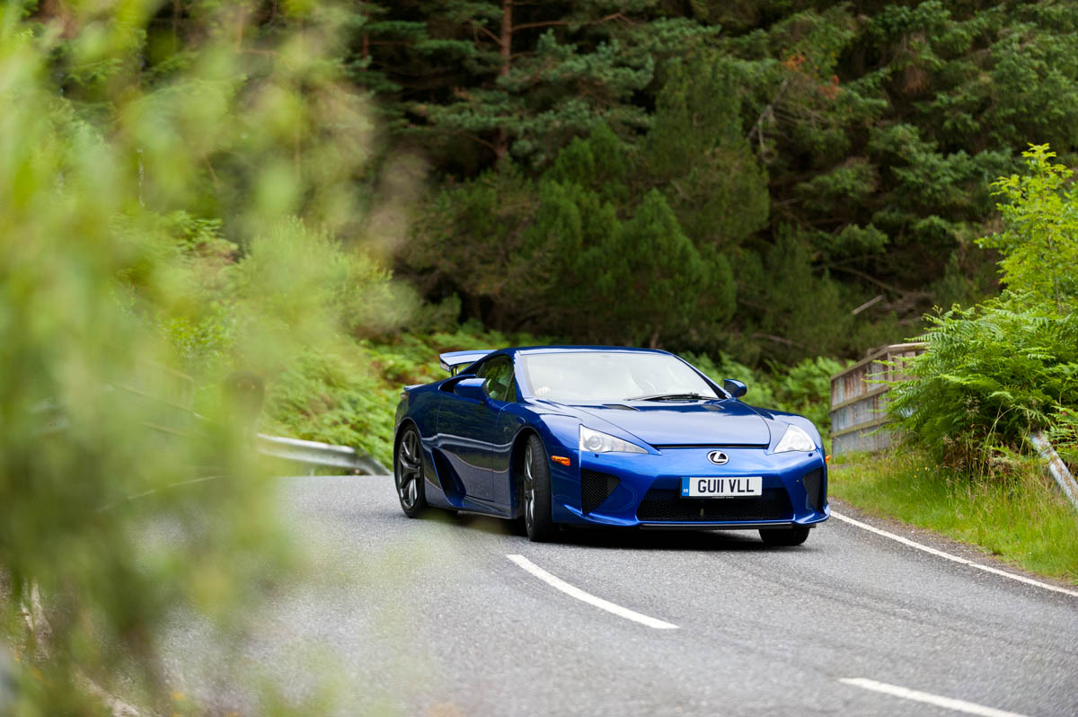 Lexus LFA sideways