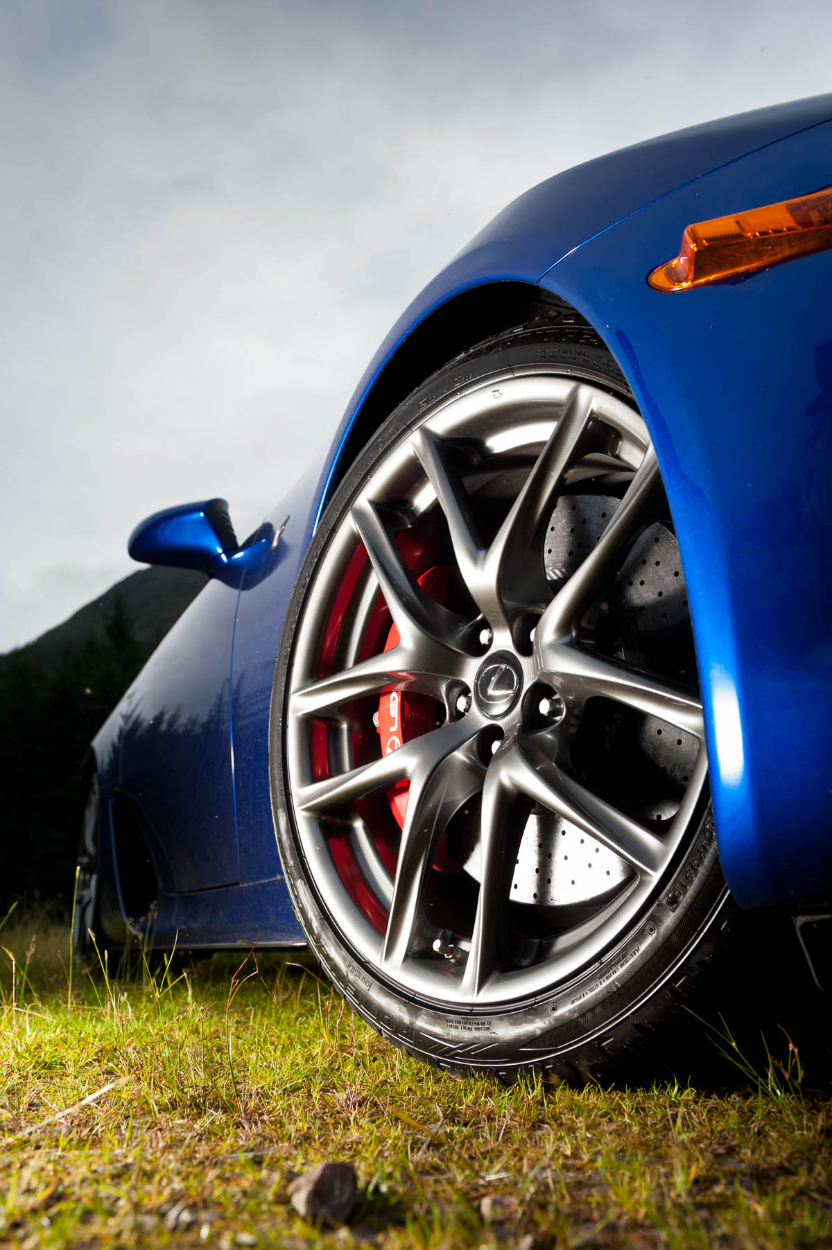 Lexus FA alloy wheel