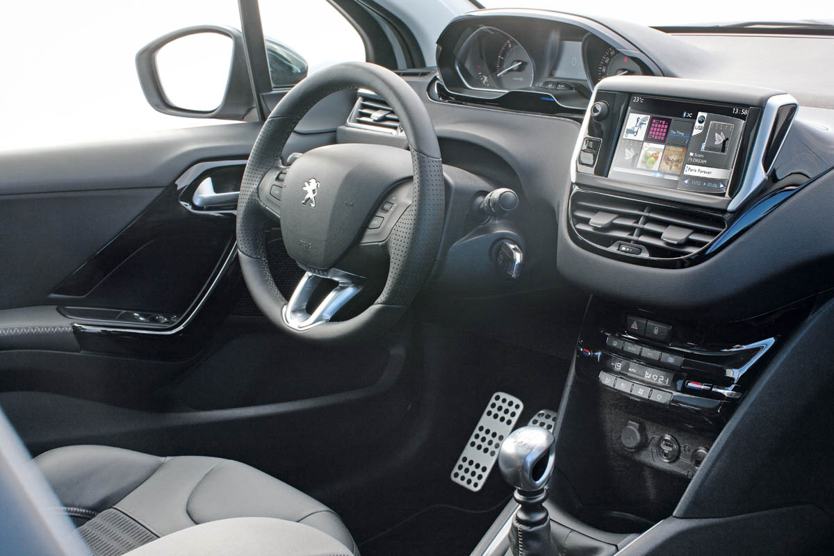 Peugeot 208 interior