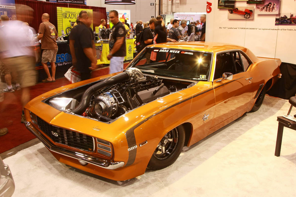 2011 SEMA show: Camaro drag car