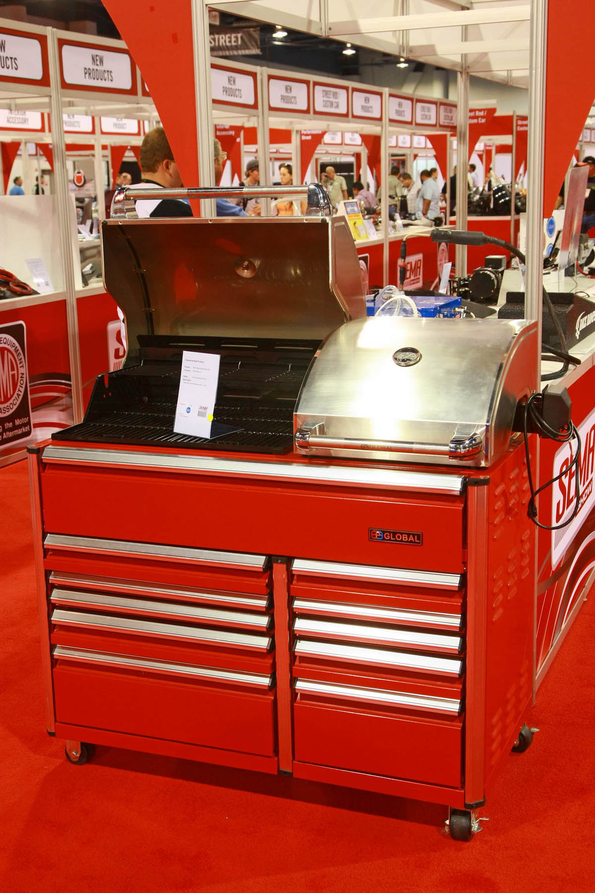 2011 SEMA show: BBQ tool cabinet