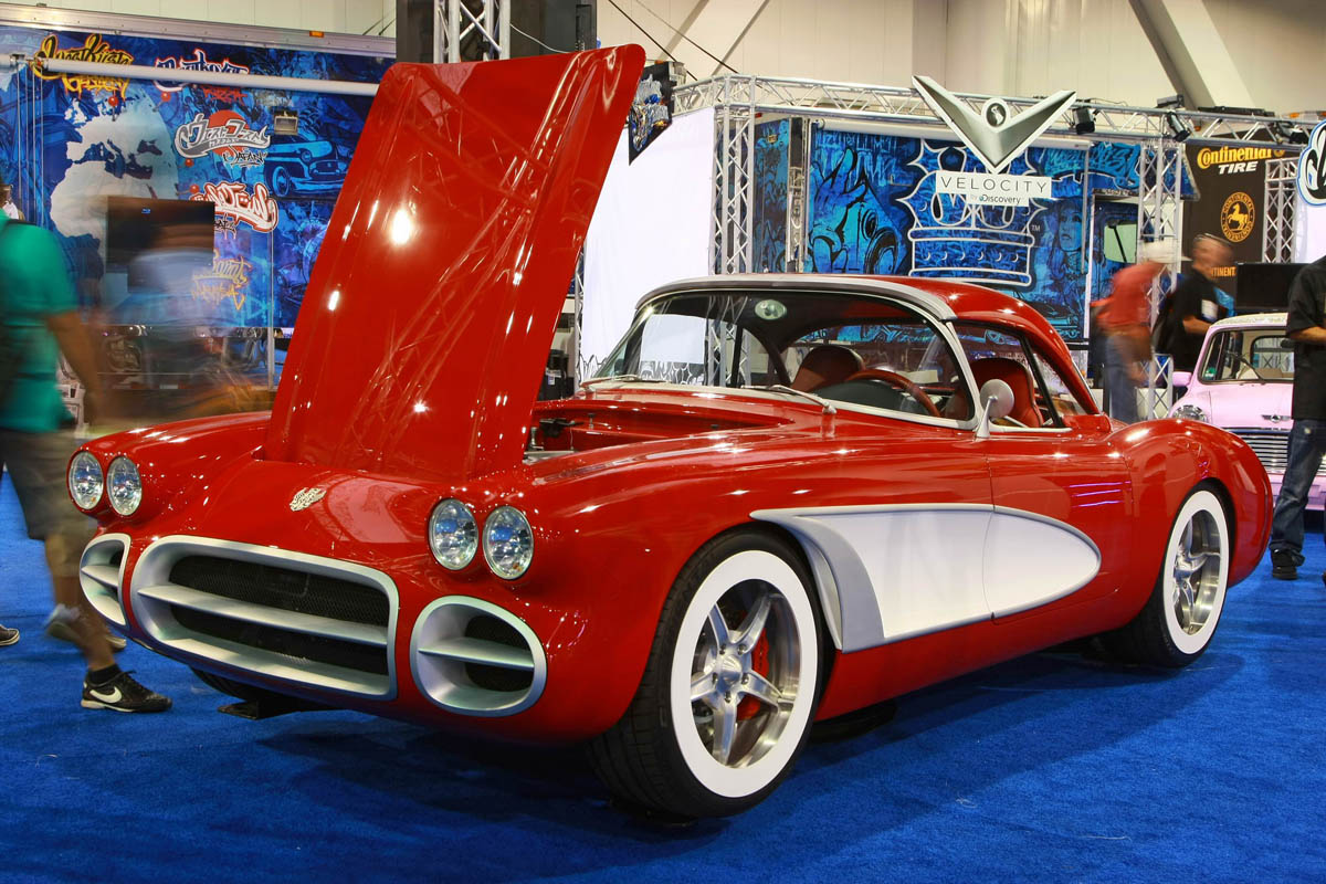 2011 SEMA show: IAMAUTO Corvette