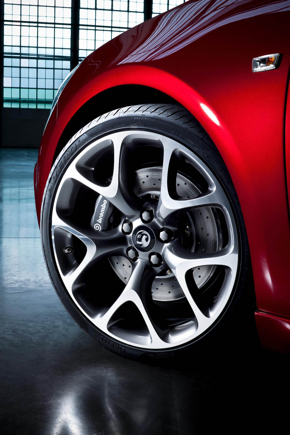 New Vauxhall Astra VXR alloy wheel