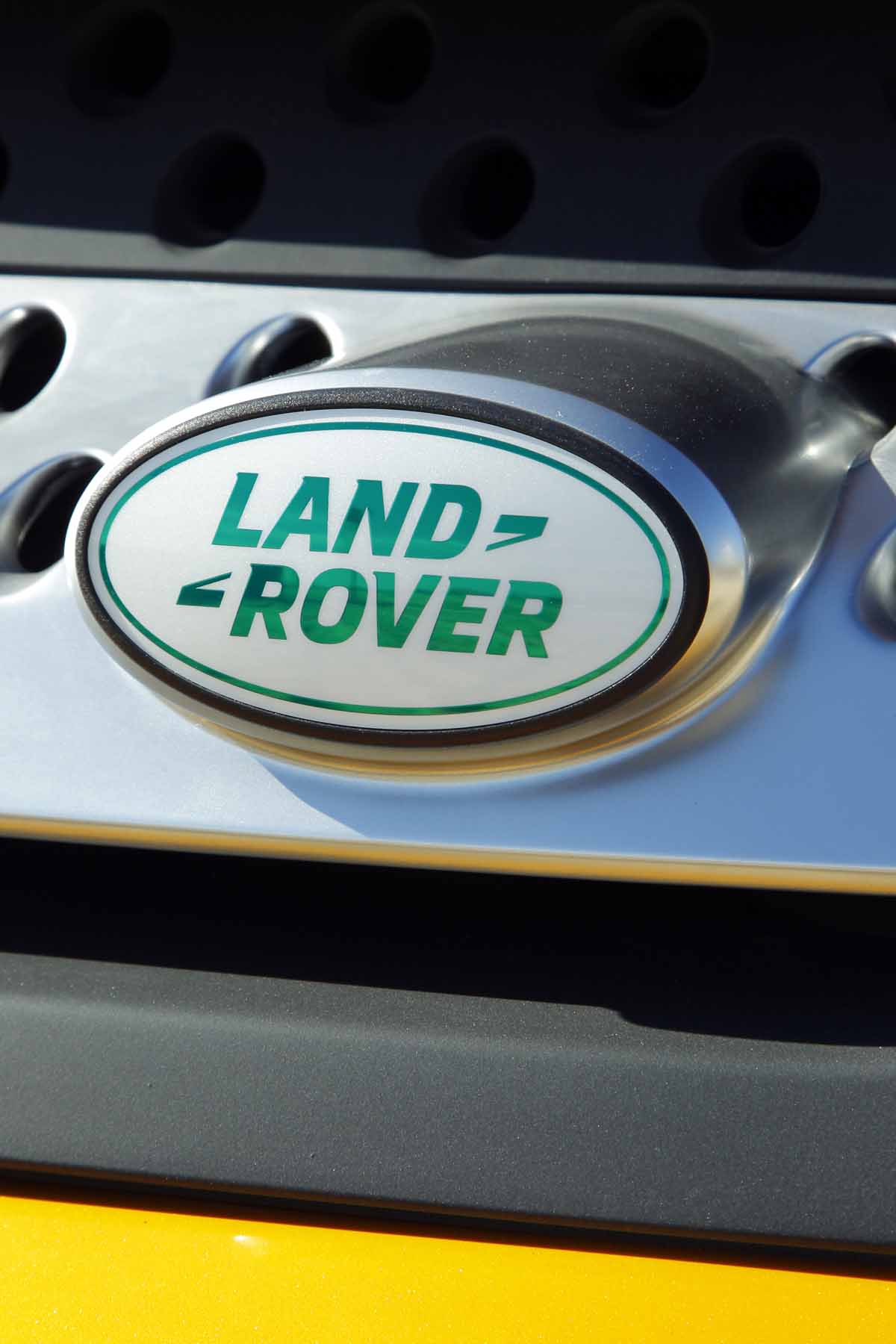 Land Rover DC100