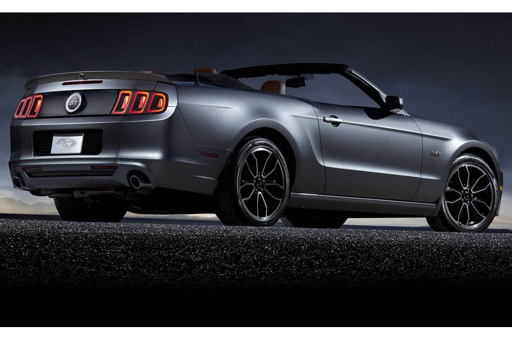2013 Ford Mustang convertible