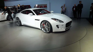 LA motor show 2011: Jaguar C-X16