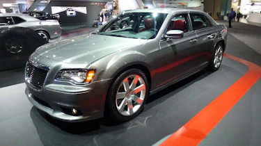 LA motor show 2011: Chrysler 300C SRT8