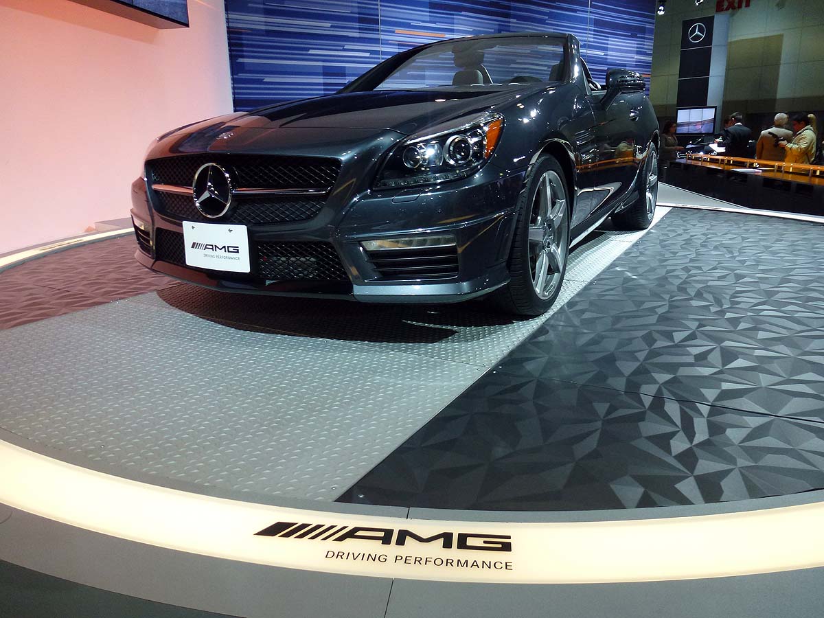 2011 Los Angeles motor show: Mercedes SLK 55 AMG